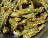 A picture of step 3 of Spicy bhindi.