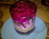 Foto langkah ke 2 dari resep Oreo Dragon Parfait.