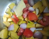 A picture of step 2 of Red pumpkin soup.