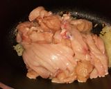 Foto del paso 2 de la receta: Strogonoff de pollo con papas pay (Estrogonofe de frango com batata palha)