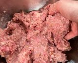 A picture of step 4 of Swedish Meatballs (köttbullar).