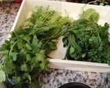 A picture of step 2 of Easy Guacamole.