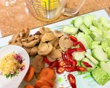 Gambar langkah 1 resipi 👩‍🍳Timun Cendawan Tumis Kering.