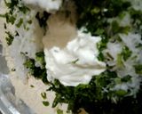 पालक मूली के थेपले (palak mooli ke theple recipe in Hindi) रेसिपी चरण 2 फोटो