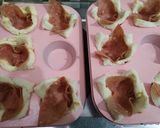 Foto langkah ke 4 dari resep Muffin Roti Tawar Isi Telur Keju Daging Asap.