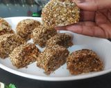 A picture of step 5 of Dry fruits roll for new year treat.