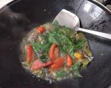 Foto langkah ke 6 dari resep Oseng Pindang Deles.