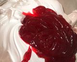 Foto del paso 1 de la receta: Helado de frutos rojos a partir de merengue suizo