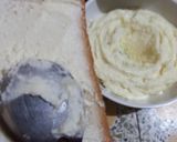 A picture of step 3 of Cheese spread vegetable sandwich.