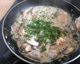 Foto del paso 2 de la receta: Camarones en salsa alfredo y pan pita
