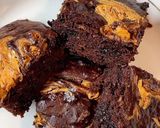 Φωτογραφία βήματος 1 της συνταγής Brownies με 3 μόνο υλικά 🥁 120 kcal / κομμάτι μόνο 😎