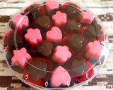 Foto langkah ke 6 dari resep Coklat Praline Isi.