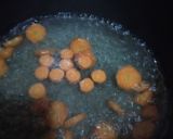 Foto langkah ke 2 dari resep Sup salmon super simple.