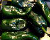 Foto del paso 1 de la receta: CHILES RELLENOS DE Camarón CON CREMA DE CHIPOTLE🌺