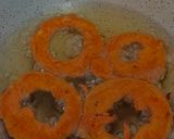 दुधी भोपळ्याची रिंग भजी (Dudhi Bhoplyachi Ring Bhajji Recipe In Marathi) रेसिपी स्टेप 6 फोटो 