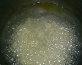 Foto langkah ke 1 dari resep Conchiglie Broccoli Mushroom Carbonara.
