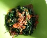 Foto langkah ke 4 dari resep Tumis kangkung ebi.