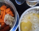 Foto del paso 3 de la receta Garbanzos guisados en cúrcuma con shiitake y gambones