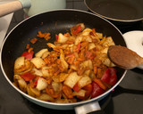 Foto del paso 4 de la receta: Thai curry de vegetales con pavo rebozado y arroz