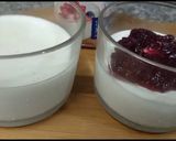 A picture of step 4 of Quick and easy Panna cotta with ruspberry.