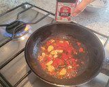 Foto del paso 1 de la receta: Dorada de aprovechamiento desmenuzada para un rico aperitivo