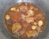 Foto langkah ke 6 dari resep Semur Ayam, Tahu & Telur Puyuh.