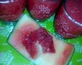 A picture of step 5 of Fresh watermelon juice.