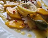 Foto del paso 7 de la receta: Ensalada de pulpo y mango con pimienta rosa y alcaparrones