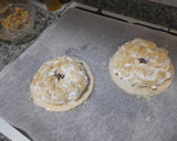 Foto del paso 12 de la receta: Hojaldre con manzana, crema pastelera, dátiles y almendras