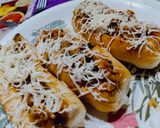 A picture of step 5 of Chicken Schezwan Hot Dog/Rolls.