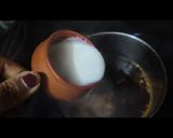 A picture of step 4 of Ginger cardamom milk tea.