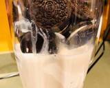 Oreo Birthday Cookie Shake recipe step 1 photo