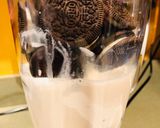 A picture of step 1 of Oreo Birthday 🎂 Cookie 🍪 Shake.