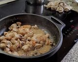 A picture of step 10 of Calamari with Shrimp in Garlic Sauce.
