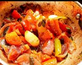 A picture of step 3 of Mixed vegetable gravy.