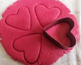 हार्ट कुकीज़ (Heart Cookies Recipe in Hindi) रेसिपी चरण 4 फोटो