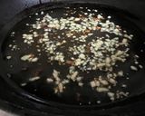 A picture of step 2 of Spaghetti all'assassina – Apulian killer-style spaghetti to die for.