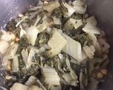 Foto del paso 1 de la receta: Garbanzos refritos con acelgas rápidos