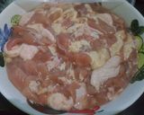 รูปขั้นตอนการทำที่ 1 ของ ผัดพริกแกงผักบุ้งไก่