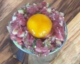 A picture of step 8 of Crispy Mochi Beef Tartare.