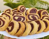 A picture of step 9 of Pinwheel Cookies 😍😍.