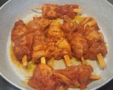 รูปขั้นตอนการทำที่ 1 ของ บาร์บีคิวไก่หมักซอสมะม่วง