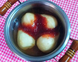Foto del paso 4 de la receta: Peras confitadas en salsa de frutos rojos y agua de azahar