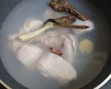 Foto langkah ke 1 dari resep Ayam Kesrut Khas Banyuwangi.
