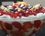 A picture of step 8 of Strawberry biscuit pudding.