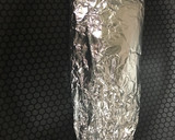Foto del paso 1 de la receta: Lubina en papillote a la sartén con hierbas aromáticas y jamón