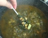 Foto del paso 3 de la receta: Potaje de garbanzos con espinacas a mi manera
