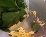 รูปขั้นตอนการทำที่ 4 ของ ใบเหลียงผัดไข่ 🍃🥚