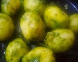 यू पी वाले धनिया आलू विथ बीटरूट डिप(U P WALE DHANIYA ALOO WITH BEETROOT DIP RECIPE IN HINDI)I) रेसिपी चरण 3 फोटो