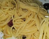 Foto del paso 7 de la receta: Spaguetini con ajoaceite, cayenas y tocineta